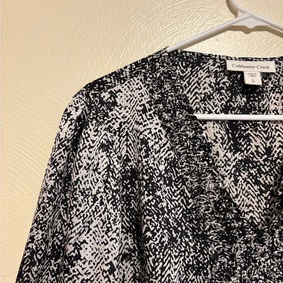Coldwater Creek Black and White Textured Blouse - Picture 6 of 8
